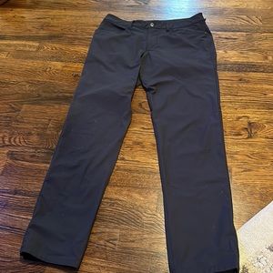 Men’s lulu ABC pants